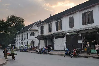 ナイトマーケット