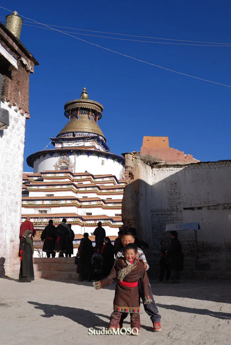チベットの子供たち